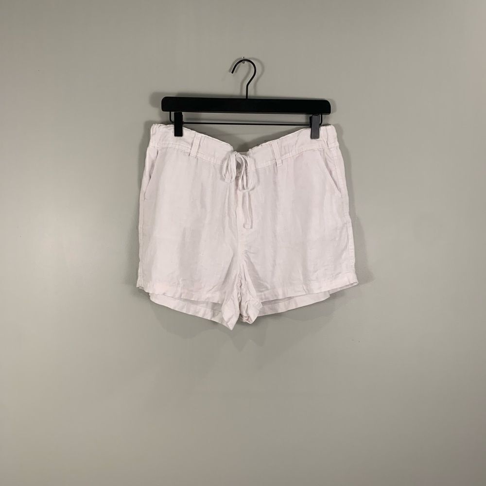 Cato size large woman’s white linen drawstring shorts